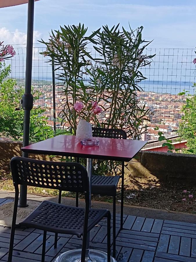 B&B Collemare Scalea Buitenkant foto